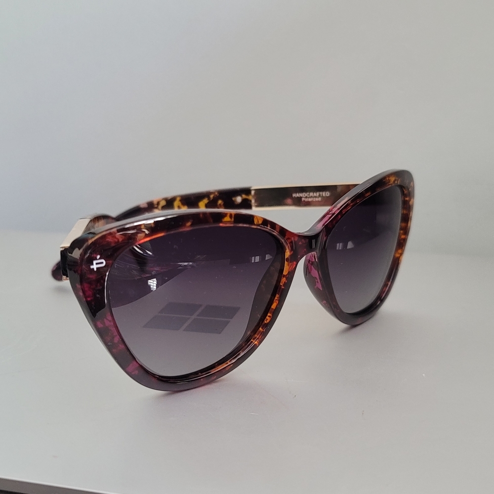 Prive Revaux Womens Sunglasses - Picture 7 of 8